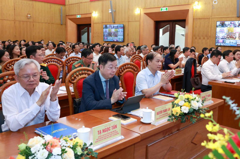 Hội nghị quán triệt nghị quyết Đại hội XIV cho văn nghệ sĩ, trí thức, cơ quan báo chí, xuất bản